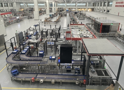 12个人每小时生产15000瓶白酒?看泸州如何引领中国白酒行业迈向数字化、智能化新纪元|精彩成渝·万千气象看四川