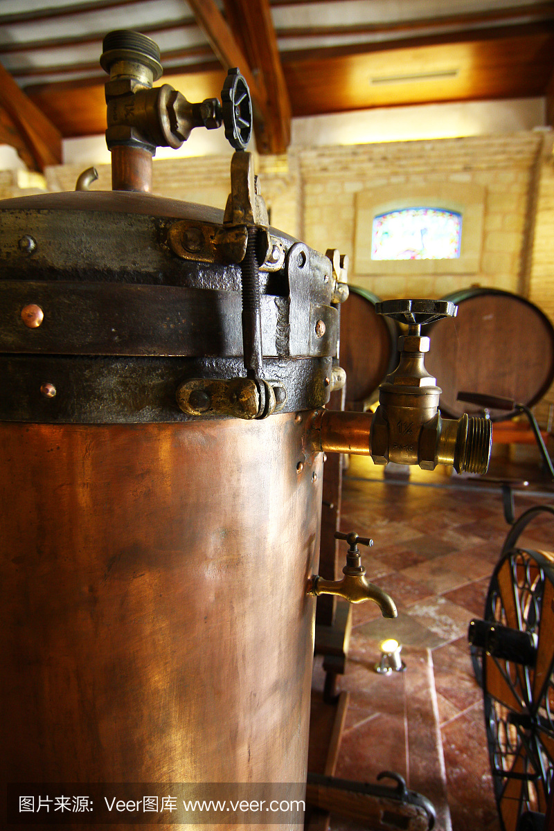 用来酿酒的旧工具