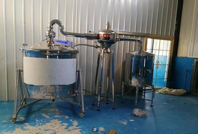 家庭酿酒技术:什么是配糟,配糟和酿酒设备有关系吗?