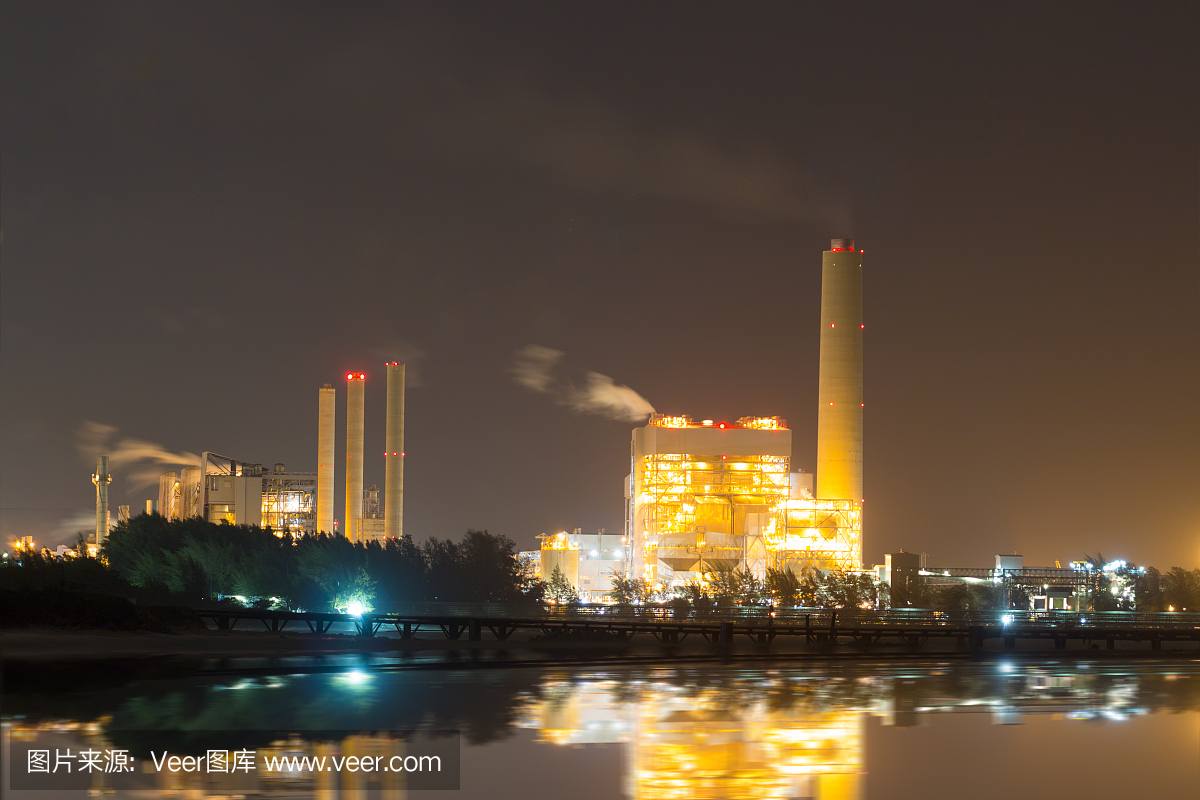 石油或石化工业产品的炼油厂