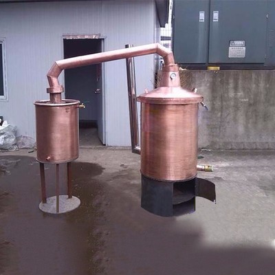 葡萄酒设备 果酒蒸馏设备 白兰地蒸馏机 紫铜蒸馏设备 酿酒设备 白酒设备图片_高清图_细节图